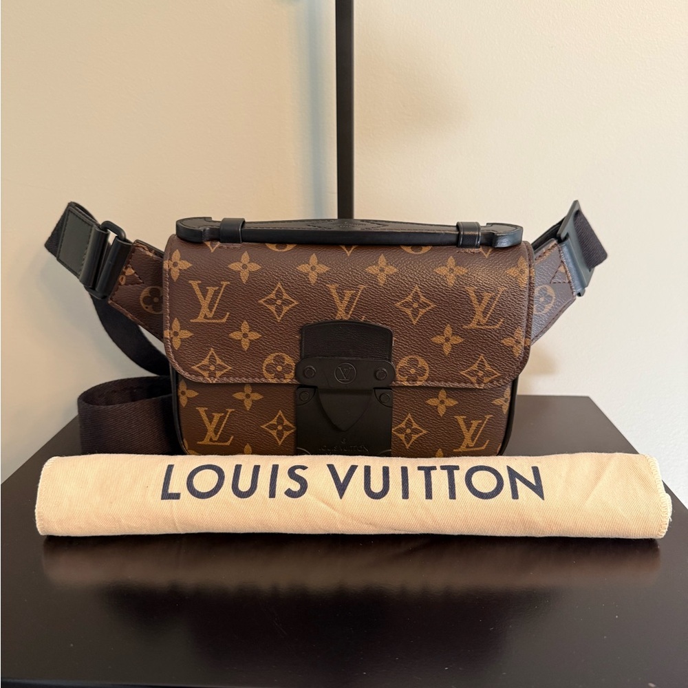 Louis Vuitton S Lock Sling Messenger Bag